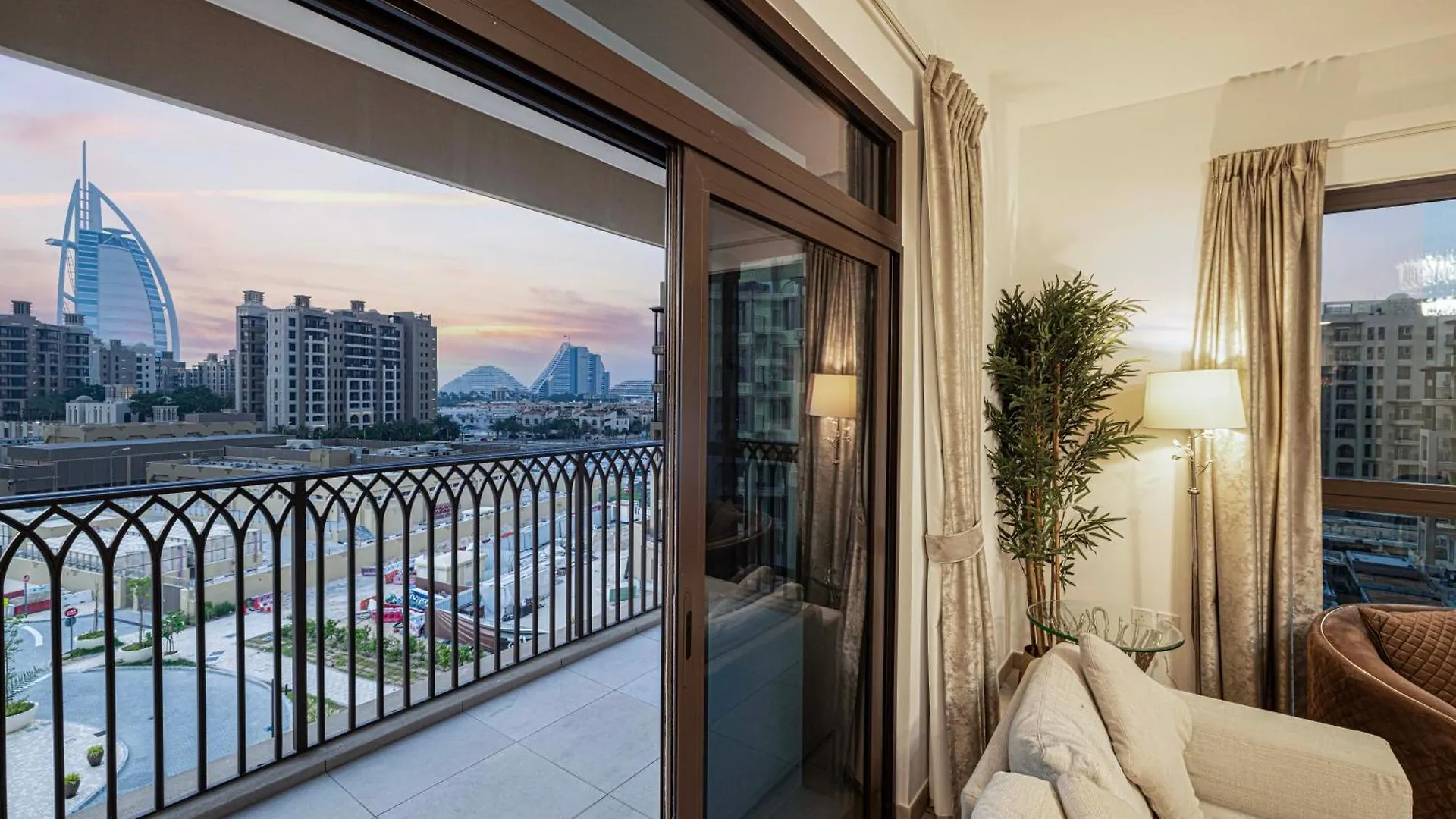 Spectacular 2Br Apartment Full Burjalarab View Dubai