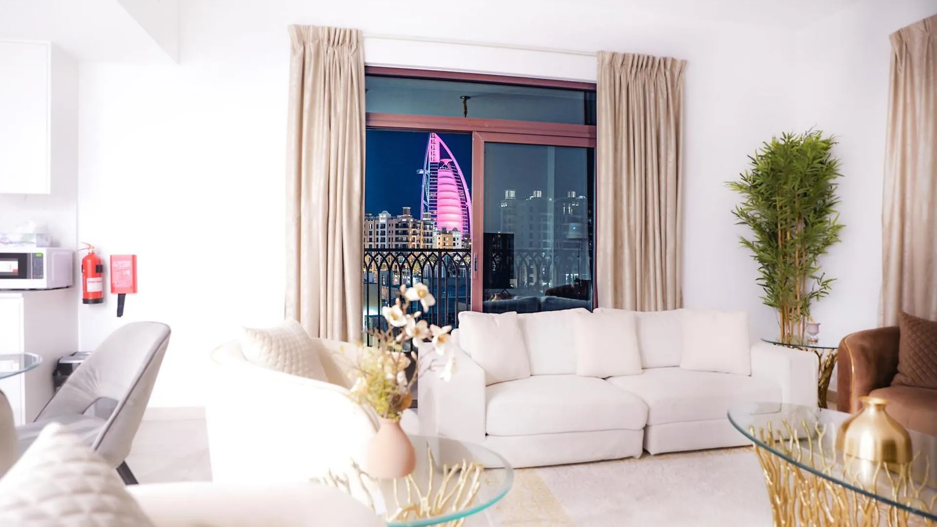 Spectacular 2Br Apartment Full Burjalarab View Dubai Emirati Arabi Uniti
