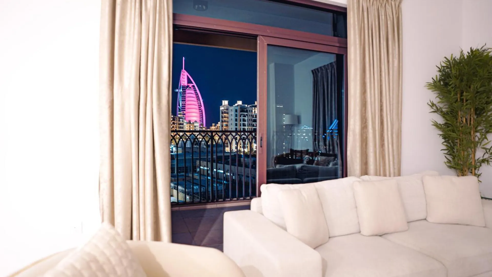 Spectacular 2Br Apartment Full Burjalarab View Dubai